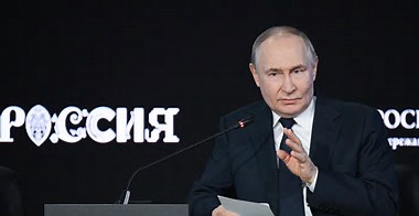 プーチン氏、トランプ氏に即時停戦の提案拒否　独立記念日のお祝いも